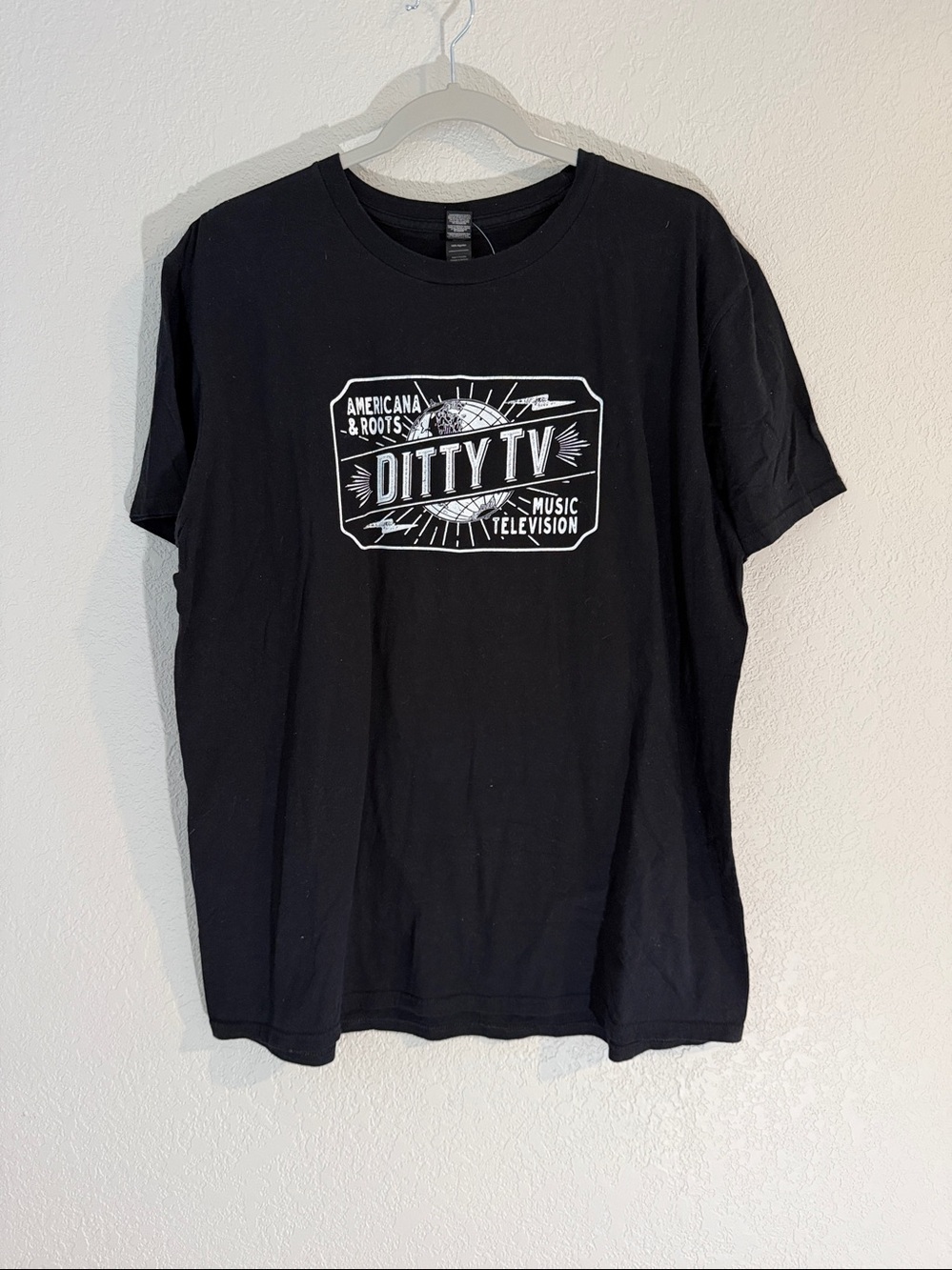 Ditty TV Americana Roots country music tshirt XL